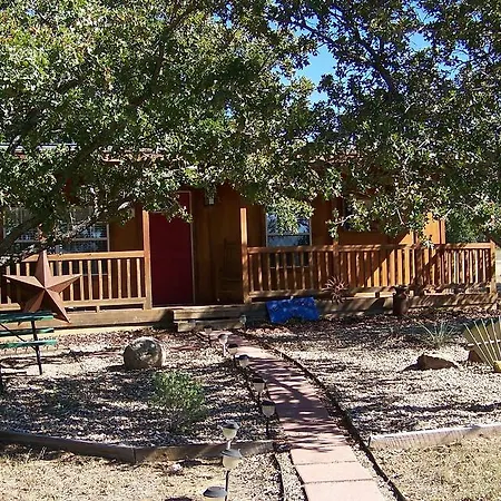 The Windmill Farm Bed And Breakfast Tolar Room photo